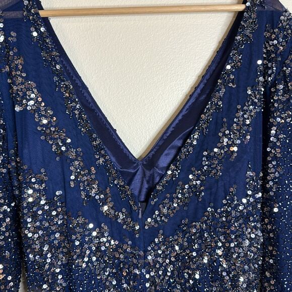 Mac Duggal Bead-Embellished Body-Con Gown in midnight navy sequin dress size 10 - Picture 12 of 16